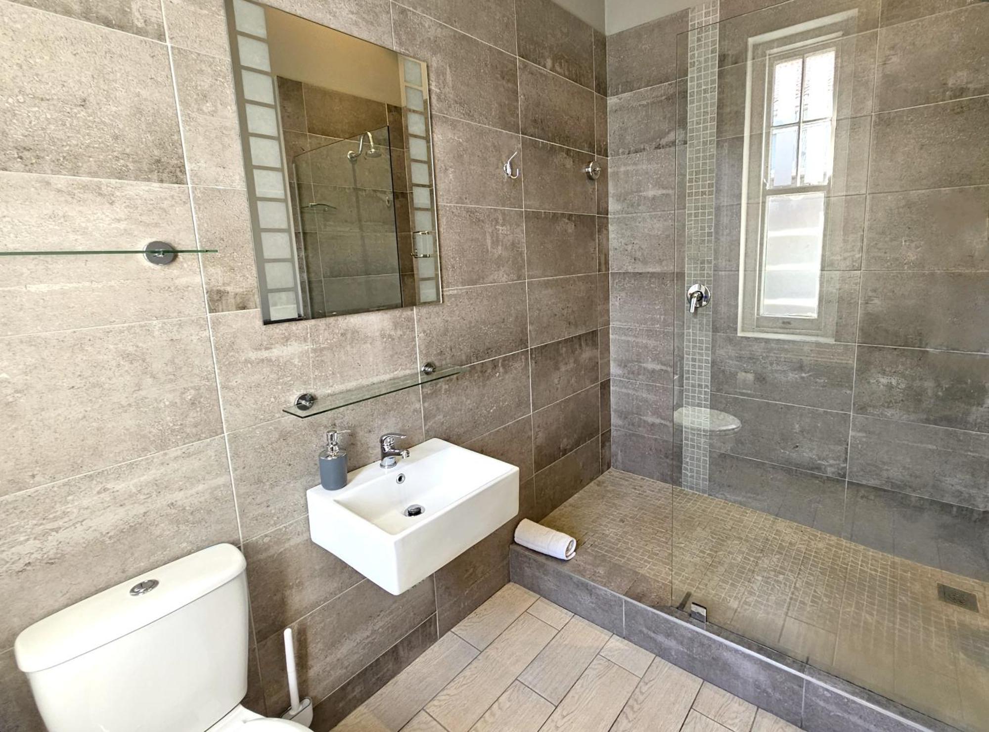 4 On Varneys Guest House Cape Town Dış mekan fotoğraf
