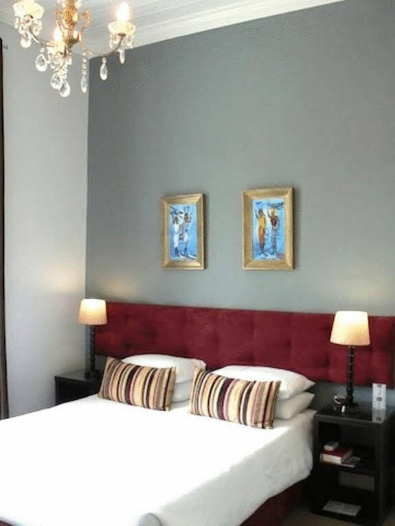 4 On Varneys Guest House Cape Town Dış mekan fotoğraf